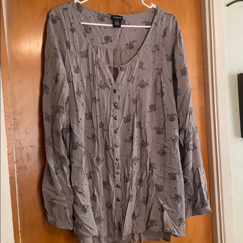 Torrid Paisley Print Pleated Front Blouse